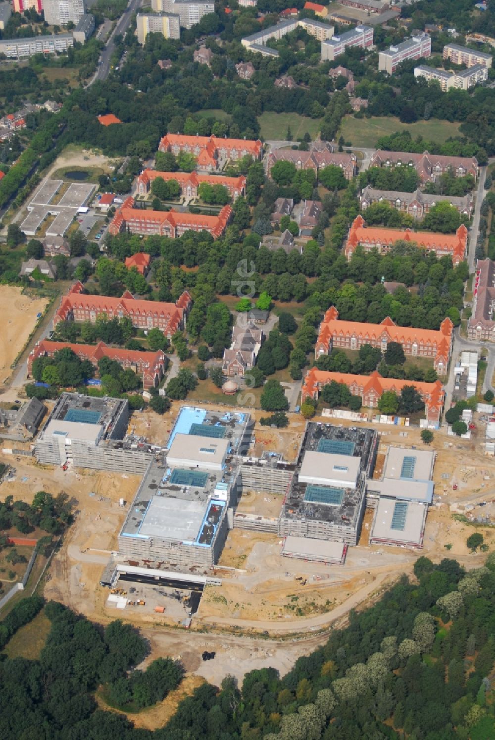 Berlin von oben - Neubau Klinikgelände des Krankenhauses Helios Klinikum Berlin-Buch im Ortsteil Buch in Berlin, Deutschland