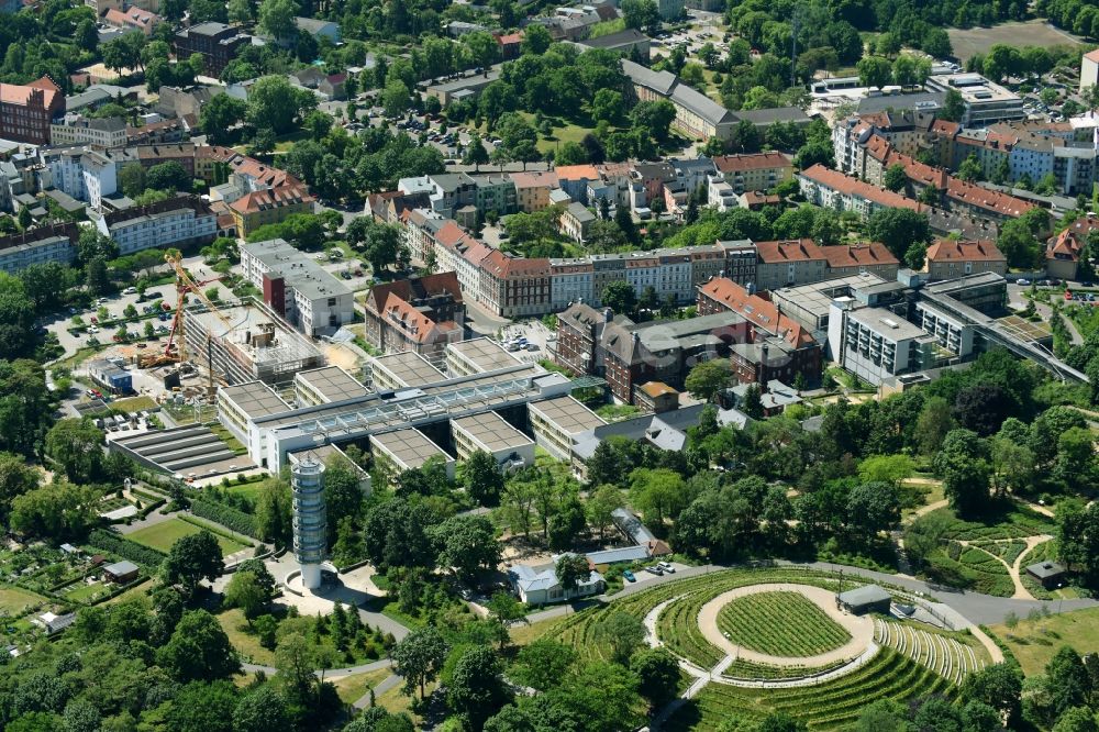 Brandenburg an der Havel aus der Vogelperspektive: Neubau auf dem Klinikgelände des Krankenhauses Städtisches Klinikum Brandenburg GmbH an der Hochstraße in Brandenburg an der Havel im Bundesland Brandenburg, Deutschland