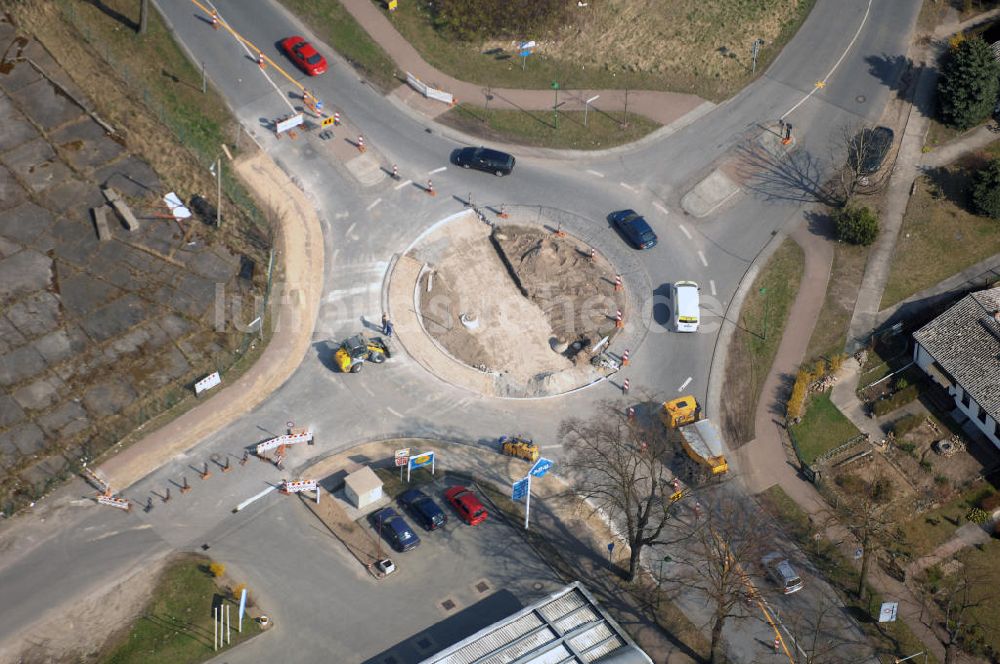 Luftaufnahme Werneuchen - Neubau des Kreisverkehr Freienwalder Chaussee (B158) / Alte Hirschfelder Straße in Werneuchen