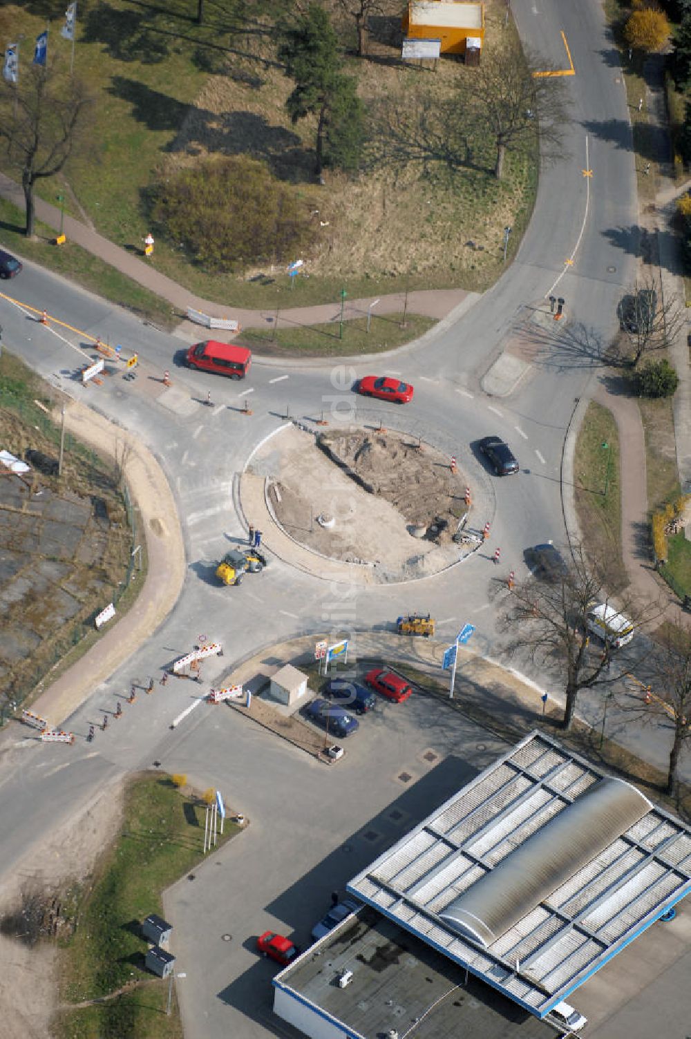 Luftbild Werneuchen - Neubau des Kreisverkehr Freienwalder Chaussee (B158) / Alte Hirschfelder Straße in Werneuchen