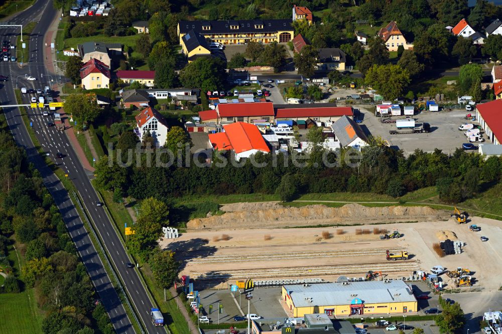 Hönow aus der Vogelperspektive: Neubau Lagerhallen Selfstorage- Gebäude - Neubau in Hönow im Bundesland Brandenburg, Deutschland