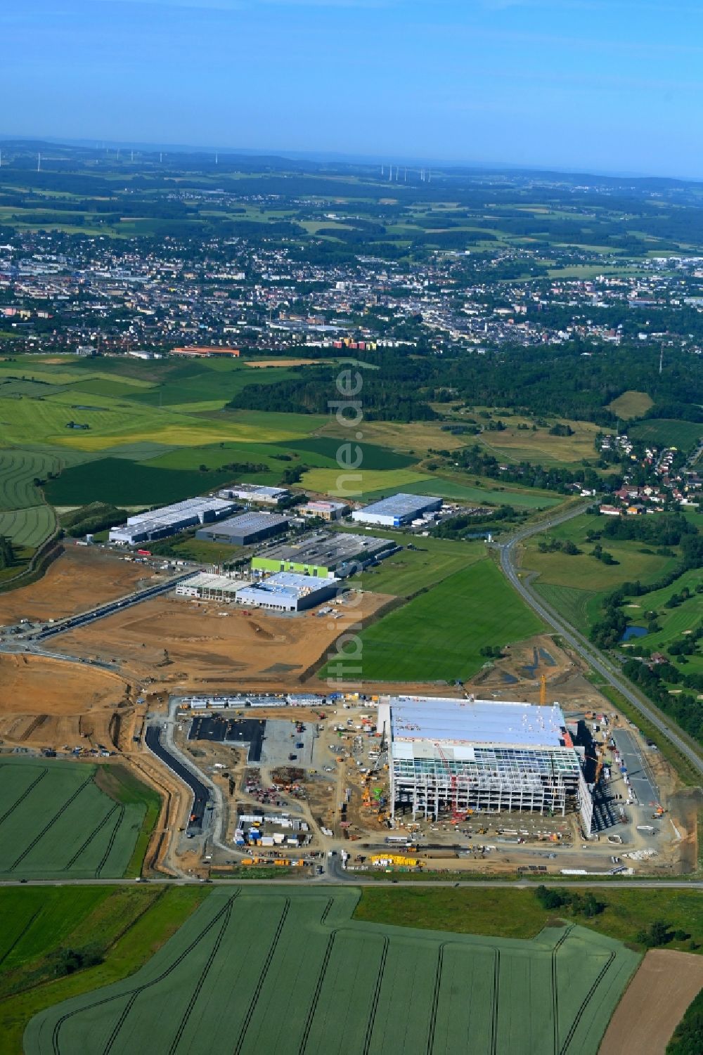 Hof aus der Vogelperspektive: Neubau des Logistikzentrums Amazon Warenlager in Hof im Bundesland Bayern, Deutschland