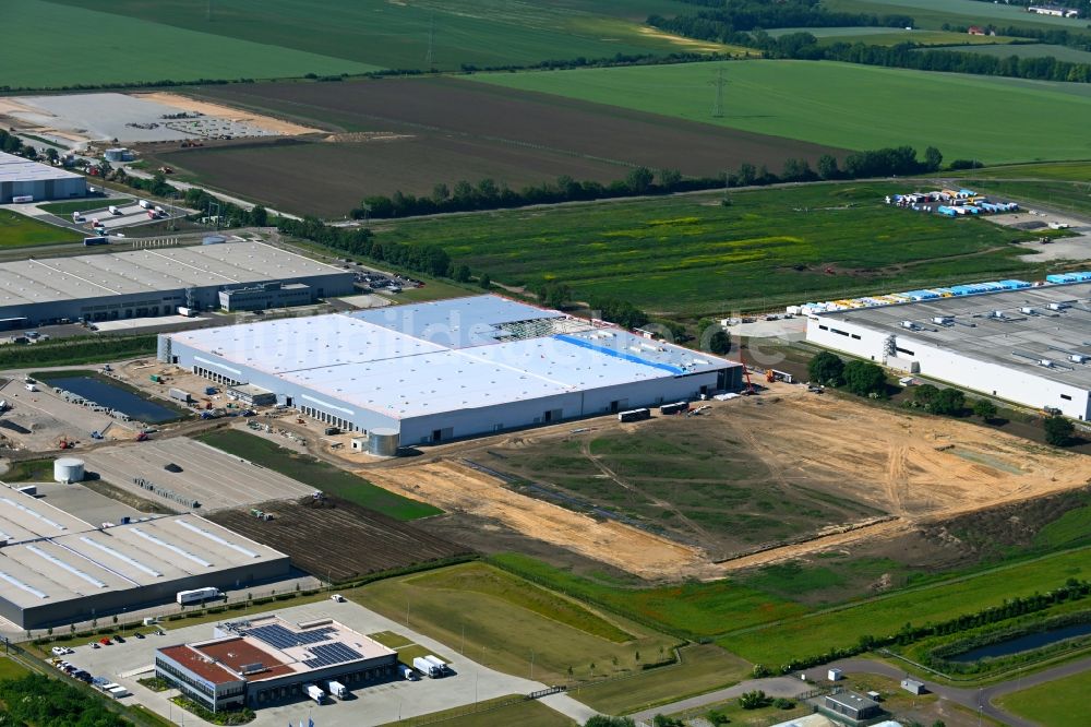 Sülzetal aus der Vogelperspektive: Neubau des Logistikzentrums Garbe Industrial Real Estate GmbH in Sülzetal im Bundesland Sachsen-Anhalt, Deutschland