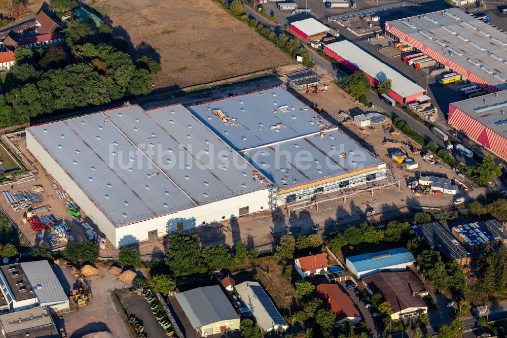 Luftaufnahme Essingen - Neubau des Logistikzentrums der Garten- und Baumarktkette Hornbach in Essingen im Bundesland Rheinland-Pfalz, Deutschland