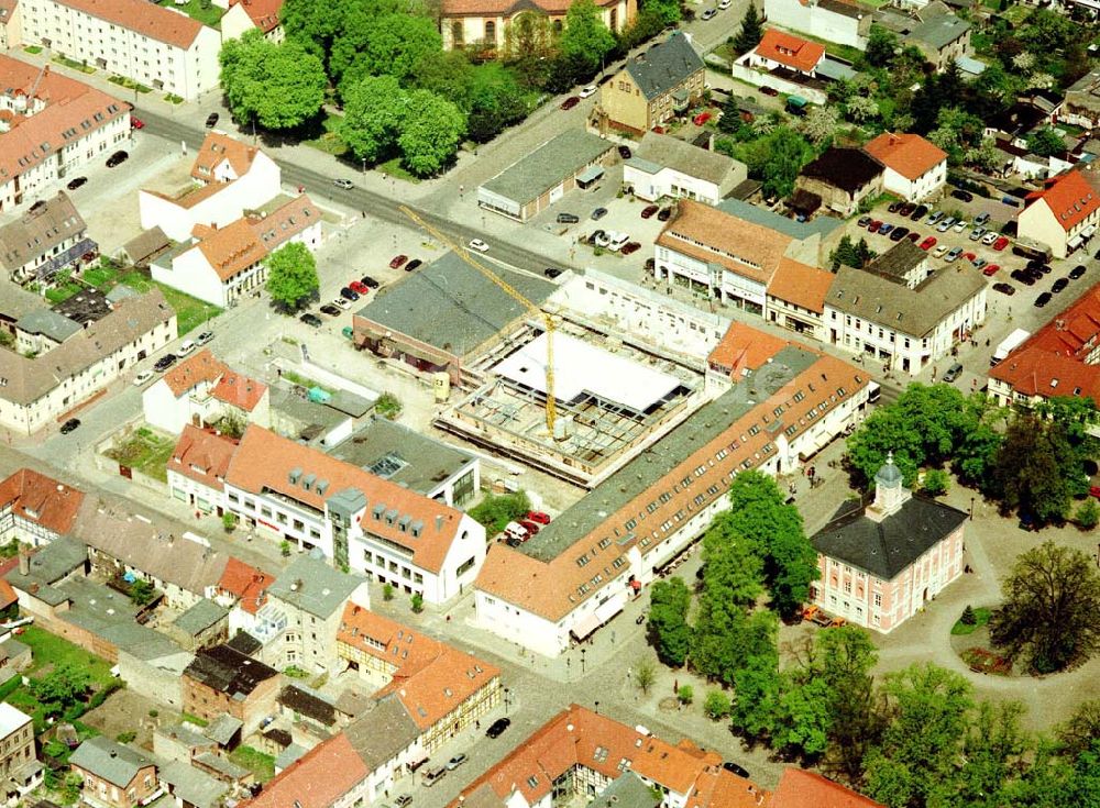 Templin / Brandenburg aus der Vogelperspektive: Neubau am Markt in Templin / Brandenburg