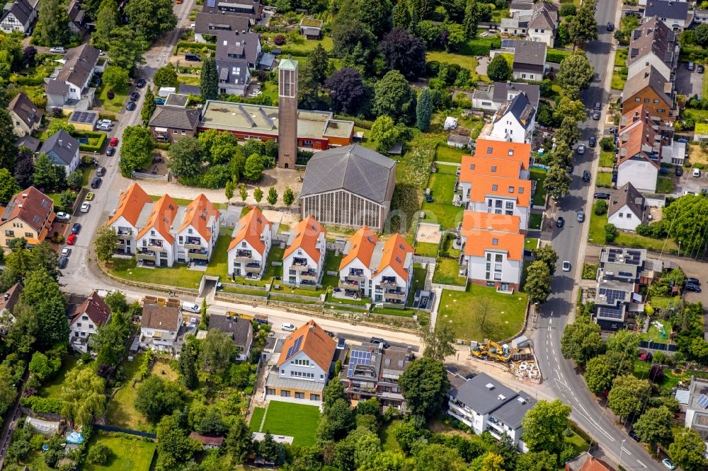 Luftaufnahme Mülheim an der Ruhr - Neubau von Mehrfamilien- Wohnhäusern an der Straße Lindenhof in Mülheim an der Ruhr im Bundesland Nordrhein-Westfalen, Deutschland