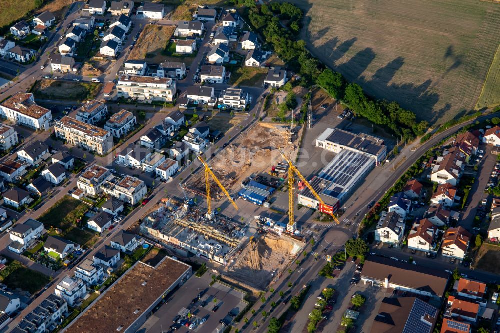 Luftbild Linkenheim-Hochstetten - Neubau einer Mehrfamilienhaus-Wohnanlage Am Biegen in Linkenheim-Hochstetten im Bundesland Baden-Württemberg, Deutschland