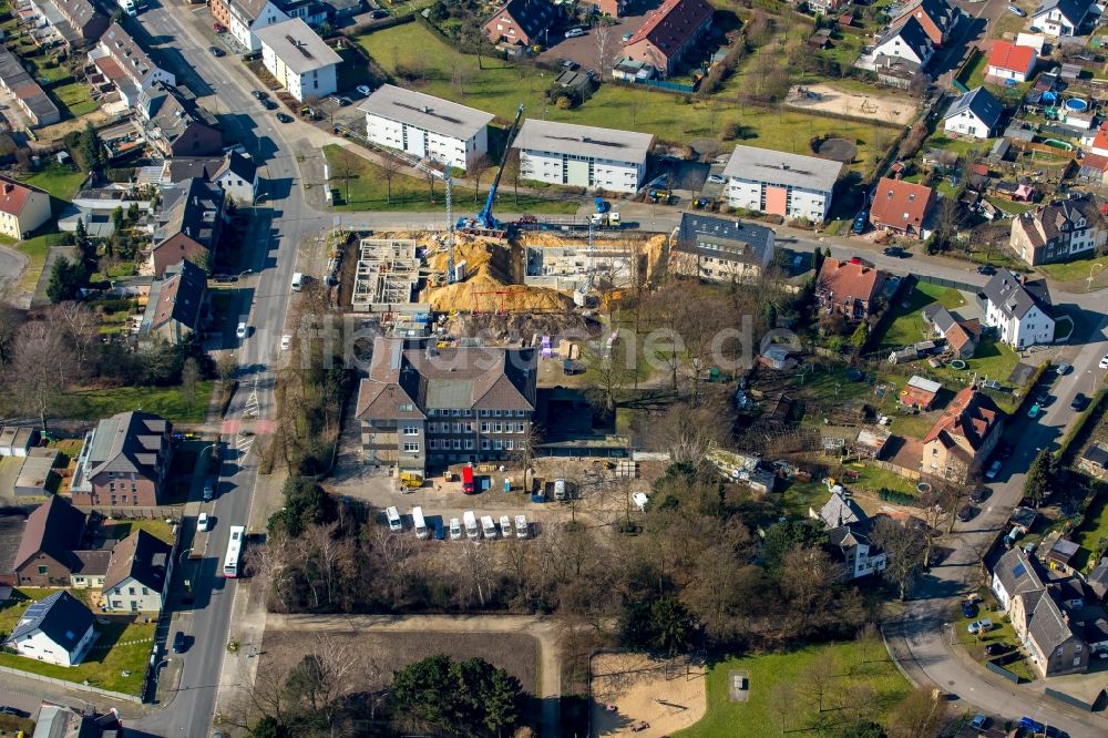 Bottrop von oben - Neubau Mehrfamilienhaus-Wohnanlage bzw. Flüchtlingsunterkunft an der Tannenstraße / Ecke Trappenstraße in Bottrop im Bundesland Nordrhein-Westfalen