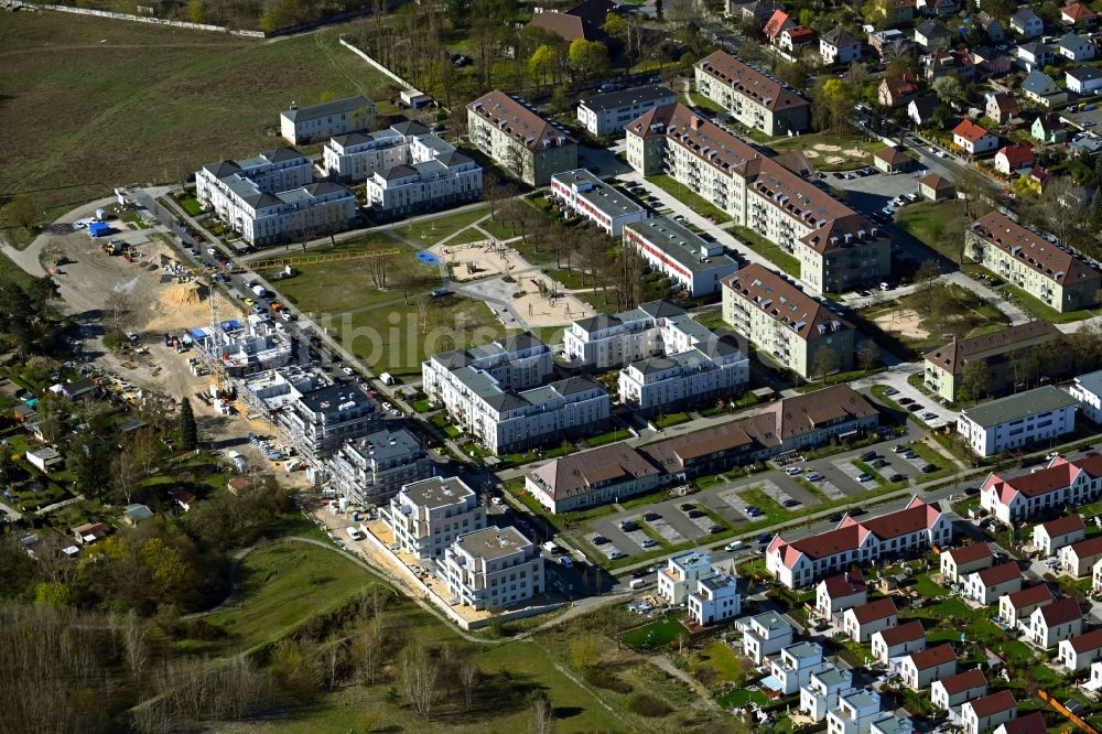 Luftbild Berlin - Neubau einer Mehrfamilienhaus-Wohnanlage Dichtervillen in Karlshorst in Berlin, Deutschland