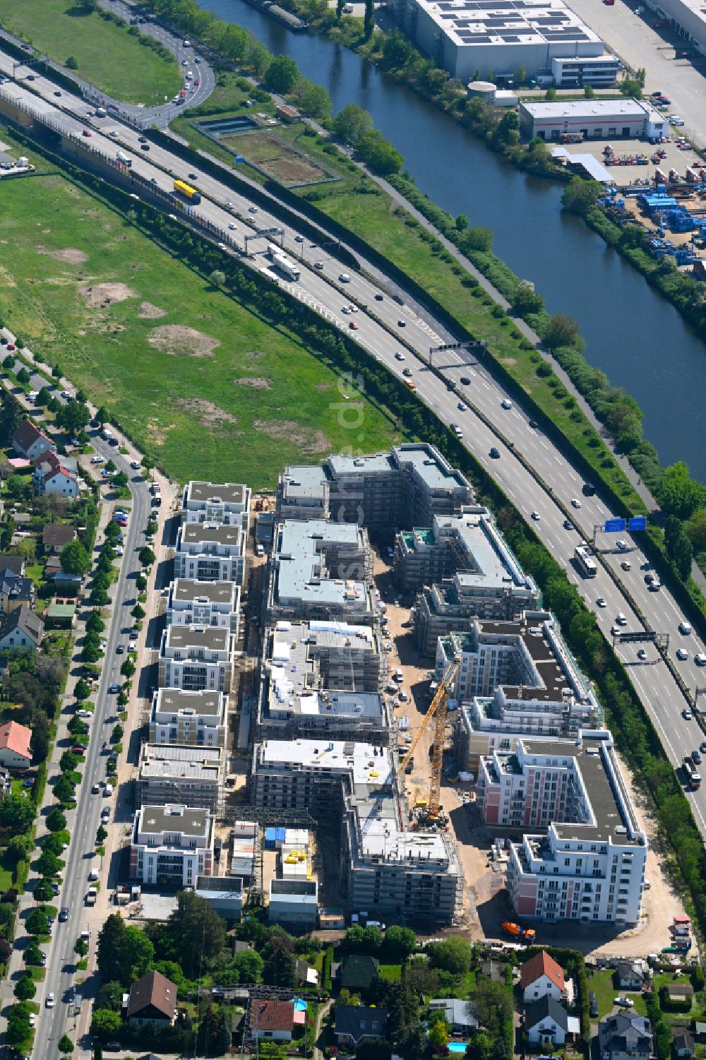 Luftaufnahme Berlin - Neubau einer Mehrfamilienhaus-Wohnanlage am Eisenhutweg in Berlin, Deutschland