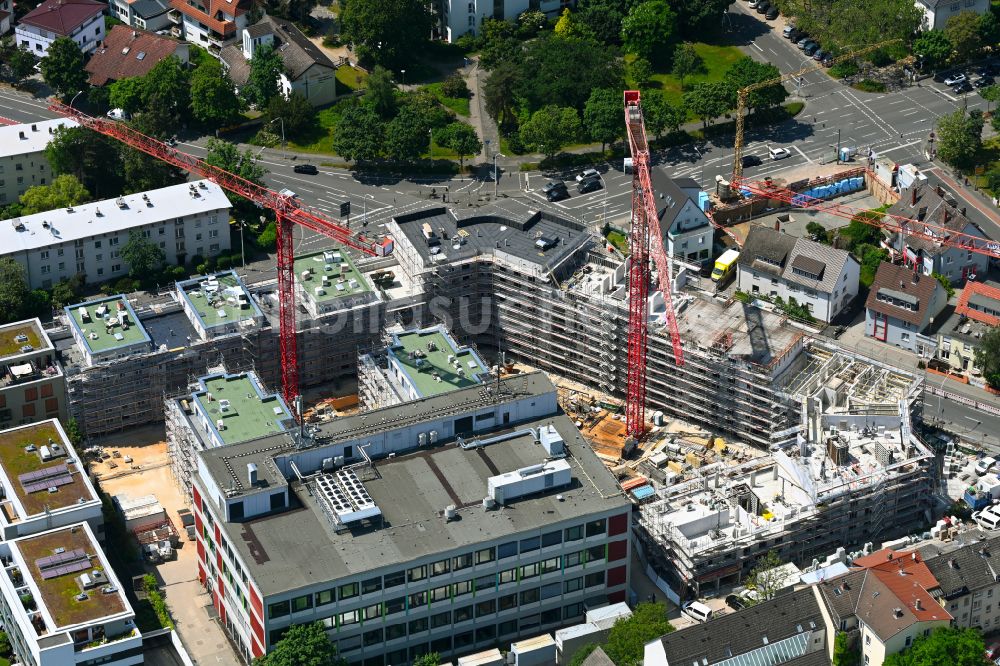 Darmstadt aus der Vogelperspektive: Neubau einer Mehrfamilienhaus-Wohnanlage HERZOGHÖFE in Darmstadt im Bundesland Hessen, Deutschland