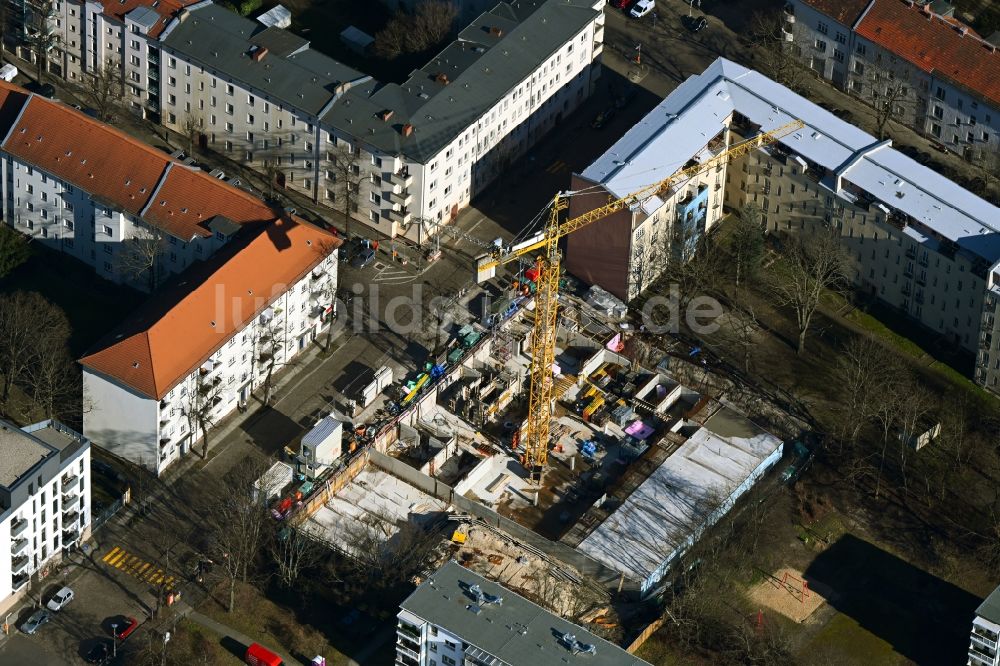 Berlin von oben - Neubau einer Mehrfamilienhaus-Wohnanlage Münstertor in Berlin, Deutschland