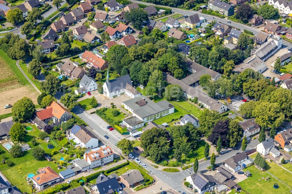 Luftaufnahme Bergkamen - Neubau einer Mehrfamilienhaus-Wohnanlage Neubausiedlung Heidegärten in Bergkamen im Bundesland Nordrhein-Westfalen, Deutschland