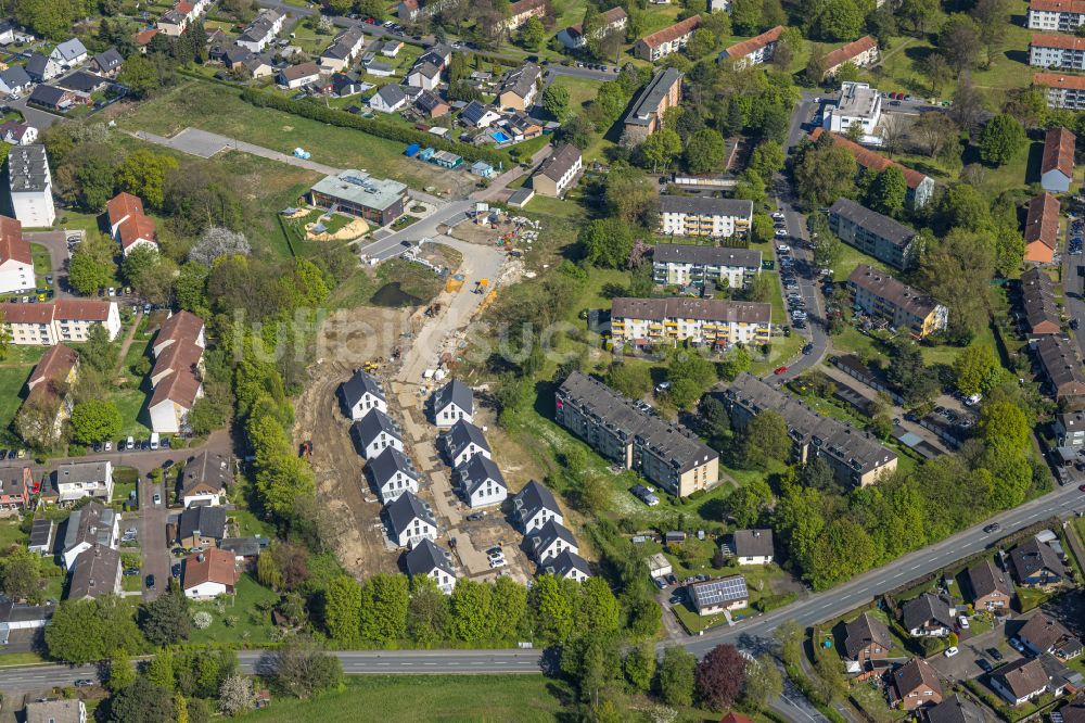 Bergkamen aus der Vogelperspektive: Neubau einer Mehrfamilienhaus-Wohnanlage Neubausiedlung Heidegärten in Bergkamen im Bundesland Nordrhein-Westfalen, Deutschland