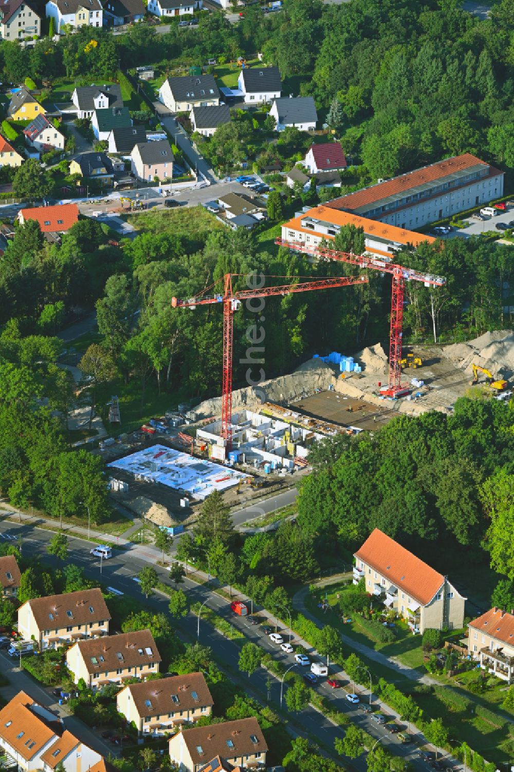 Luftaufnahme Berlin - Neubau einer Mehrfamilienhaus-Wohnanlage im Ortsteil Staaken in Berlin, Deutschland