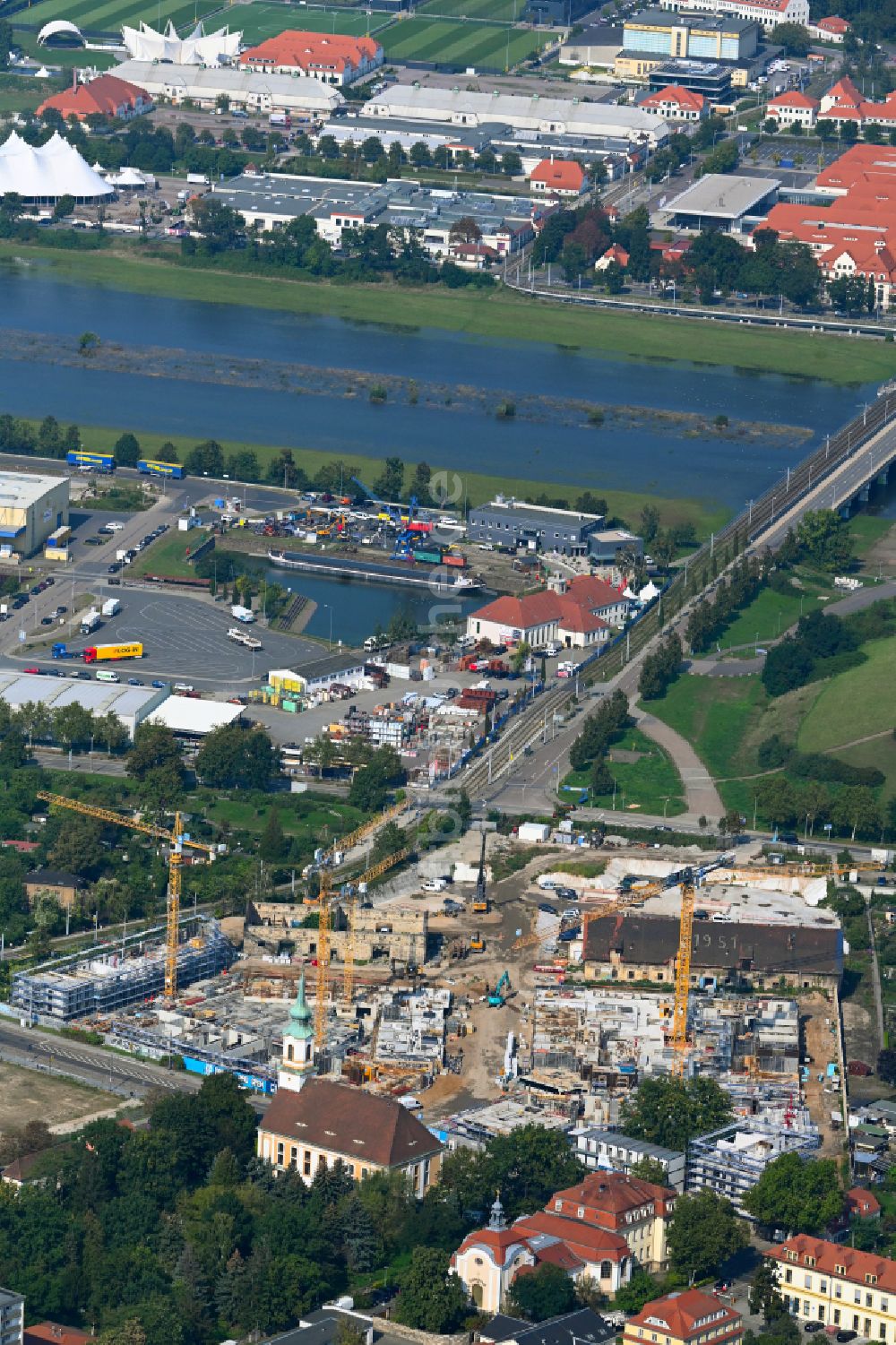 Luftaufnahme Dresden - Neubau einer Mehrfamilienhaus-Wohnanlage Ostravorwerk in Dresden im Bundesland Sachsen, Deutschland