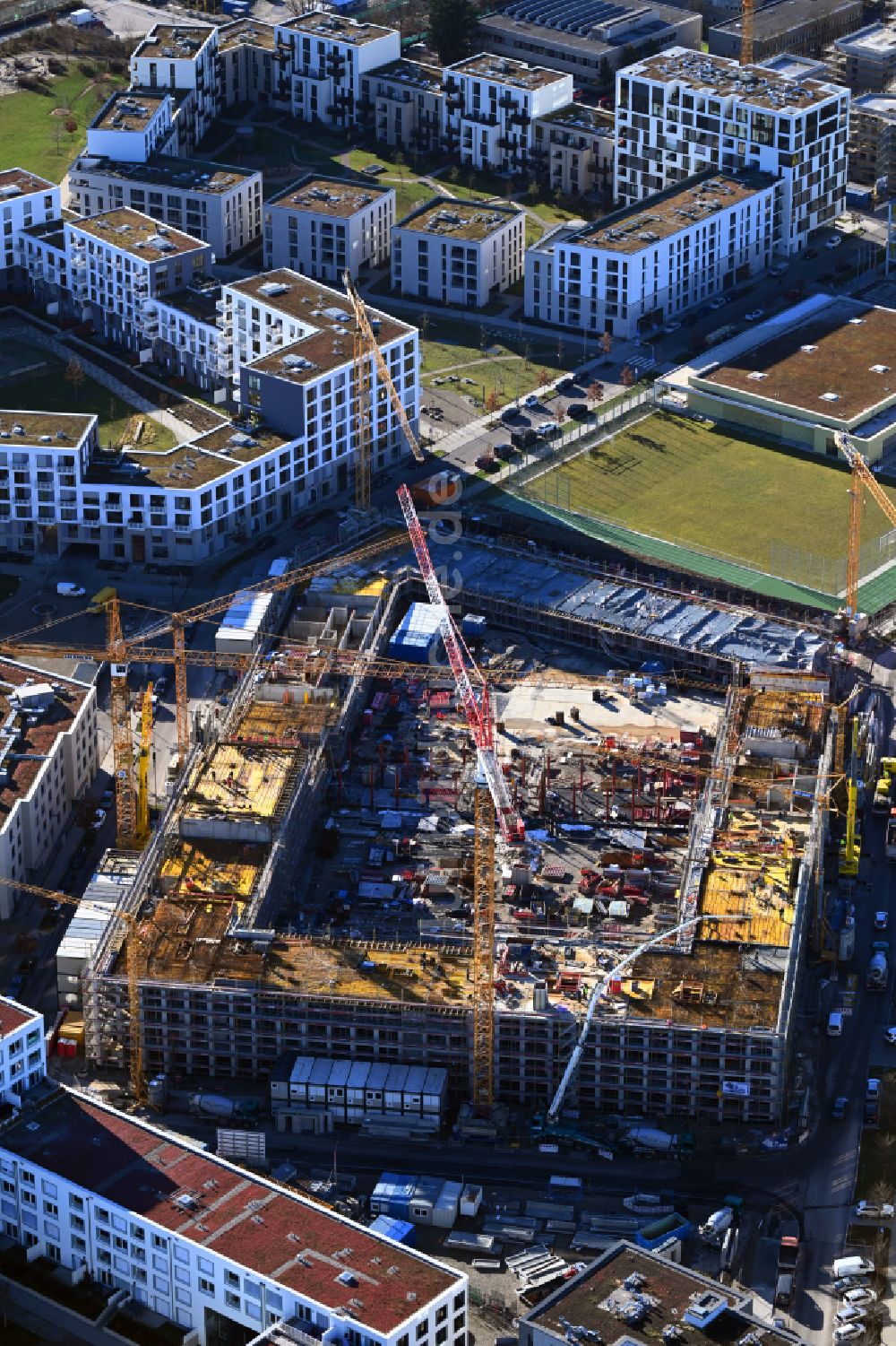 Luftaufnahme München - Neubau einer Mehrfamilienhaus-Wohnanlage Patio PASING im Ortsteil Pasing-Obermenzing in München im Bundesland Bayern, Deutschland