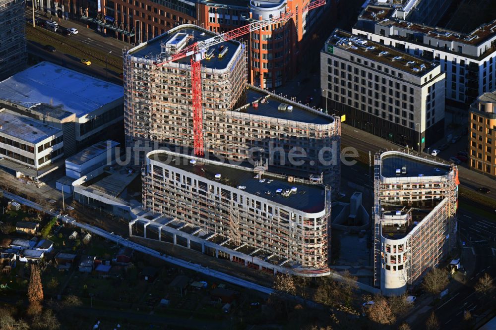 Luftaufnahme Leipzig - Neubau einer Mehrfamilienhaus-Wohnanlage an der Prager Straße Ecke Johannisallee in Leipzig im Bundesland Sachsen, Deutschland