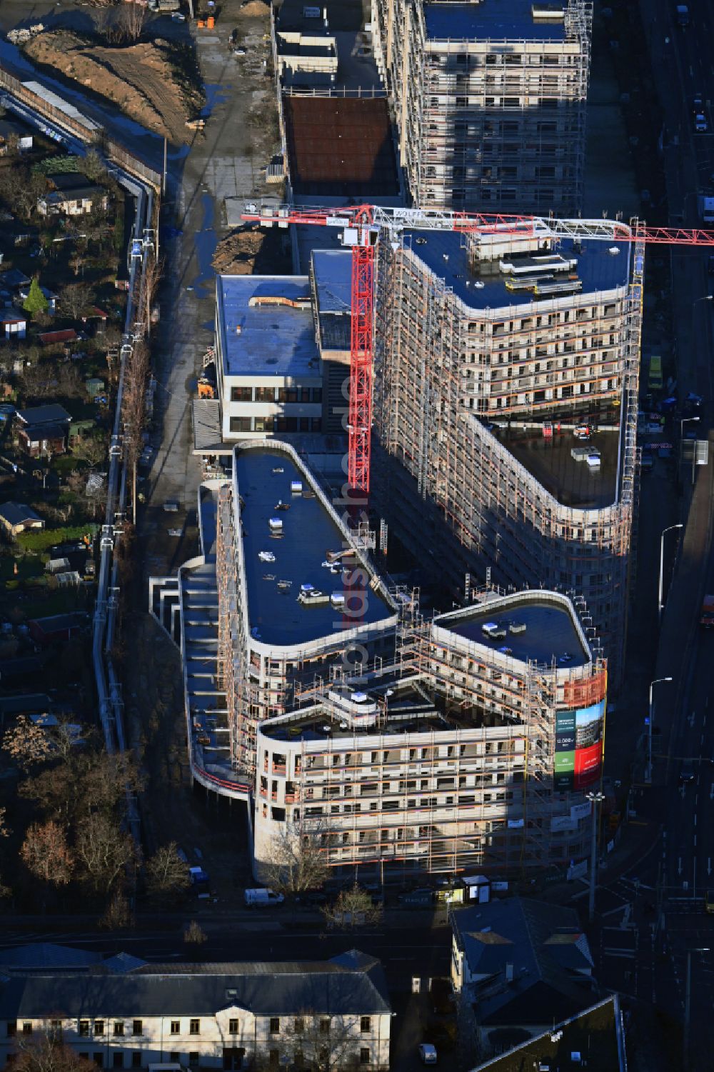 Leipzig aus der Vogelperspektive: Neubau einer Mehrfamilienhaus-Wohnanlage an der Prager Straße Ecke Johannisallee in Leipzig im Bundesland Sachsen, Deutschland