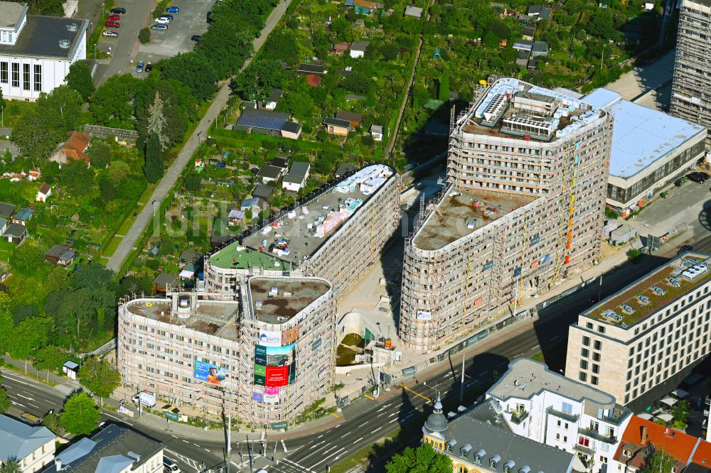 Luftbild Leipzig - Neubau einer Mehrfamilienhaus-Wohnanlage an der Prager Straße Ecke Johannisallee in Leipzig im Bundesland Sachsen, Deutschland