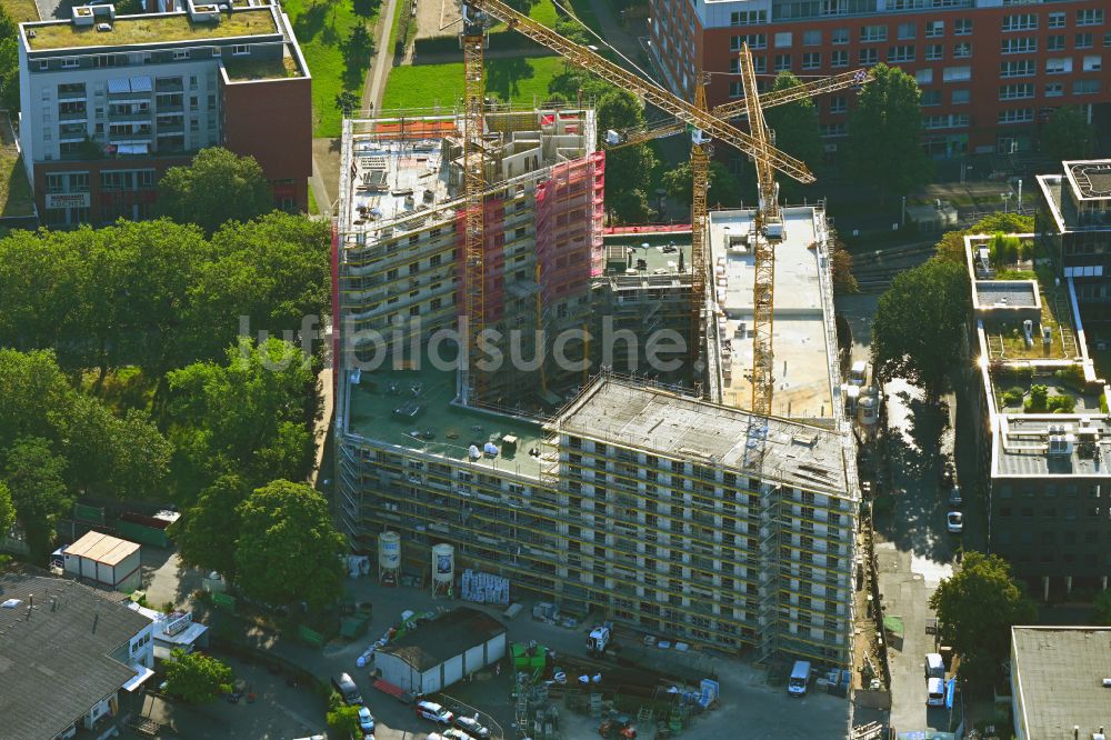 Köln von oben - Neubau einer Mehrfamilienhaus-Wohnanlage SECHTM in Köln im Bundesland Nordrhein-Westfalen, Deutschland