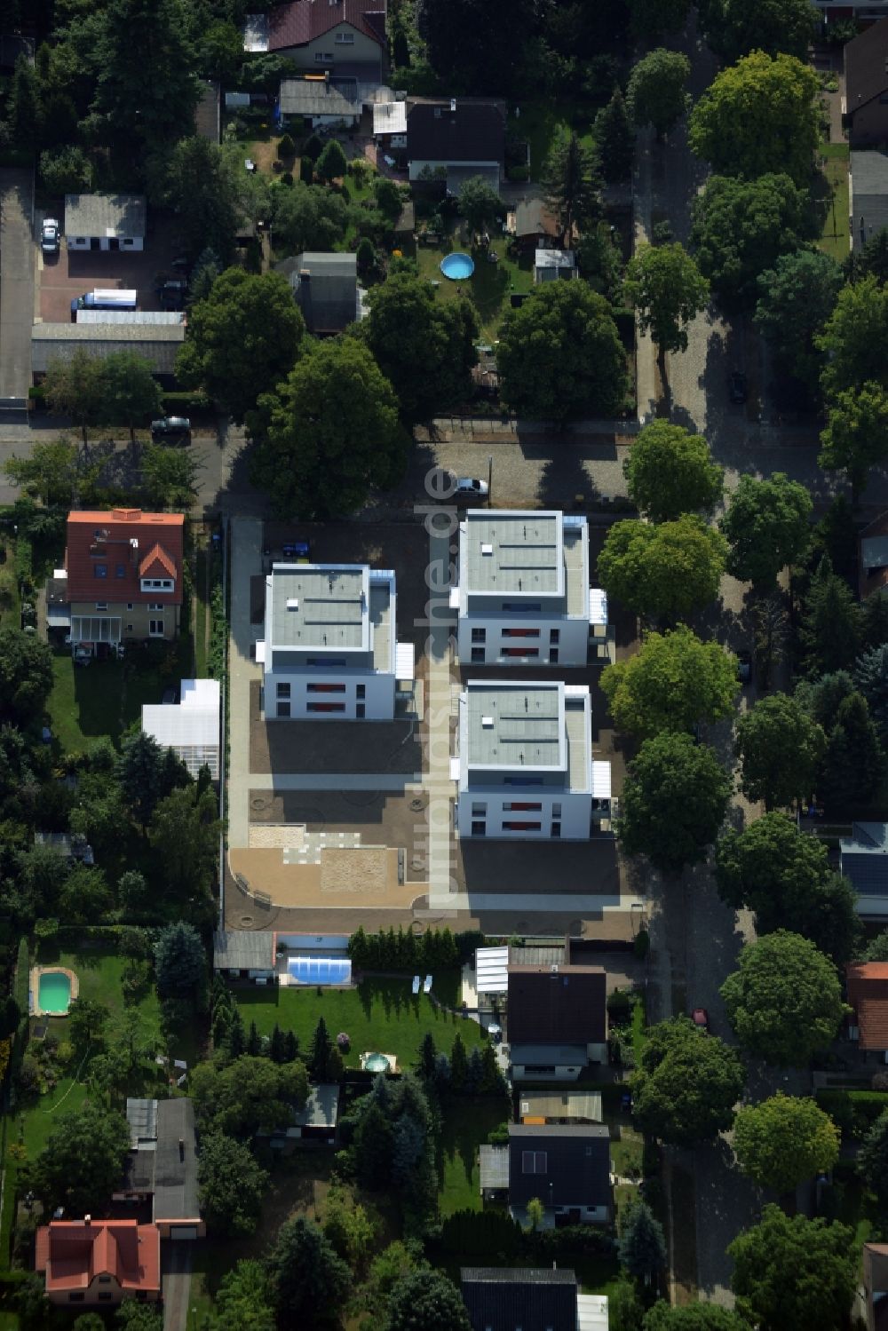 Luftbild Berlin - Neubau einer Mehrfamilienhaus- Wohnanlage im Stadtteil Kaulsdorf in Berlin