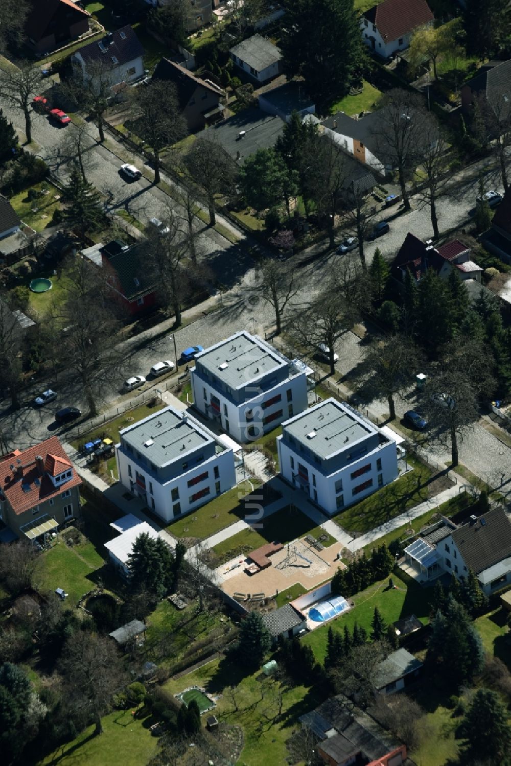 Luftbild Berlin - Neubau einer Mehrfamilienhaus- Wohnanlage im Stadtteil Kaulsdorf in Berlin