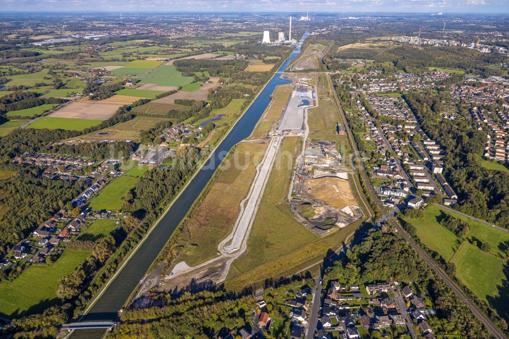 Bergkamen von oben - Neubau einer Mehrfamilienhaus-Wohnanlage Wasserstadt Aden in Bergkamen im Bundesland Nordrhein-Westfalen, Deutschland