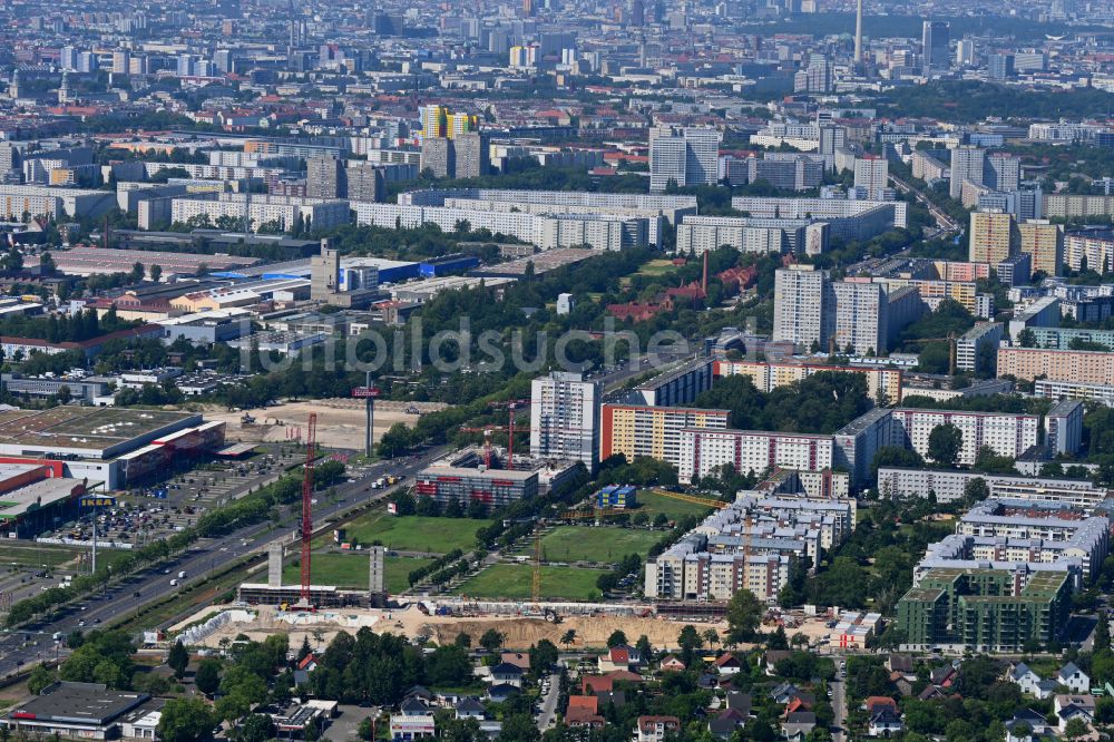 Luftbild Berlin - Neubau einer Mehrfamilienhaus-Wohnanlage Weiße Taube im Ortsteil Hohenschönhausen in Berlin, Deutschland