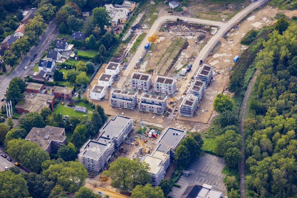 Luftaufnahme Homberg - Neubau einer Mehrfamilienhaus-Wohnanlage zwischen Schwarzer Weg, Uettelsheimer Weg und Halener Straße in Duisburg im Bundesland Nordrhein-Westfalen, Deutschland