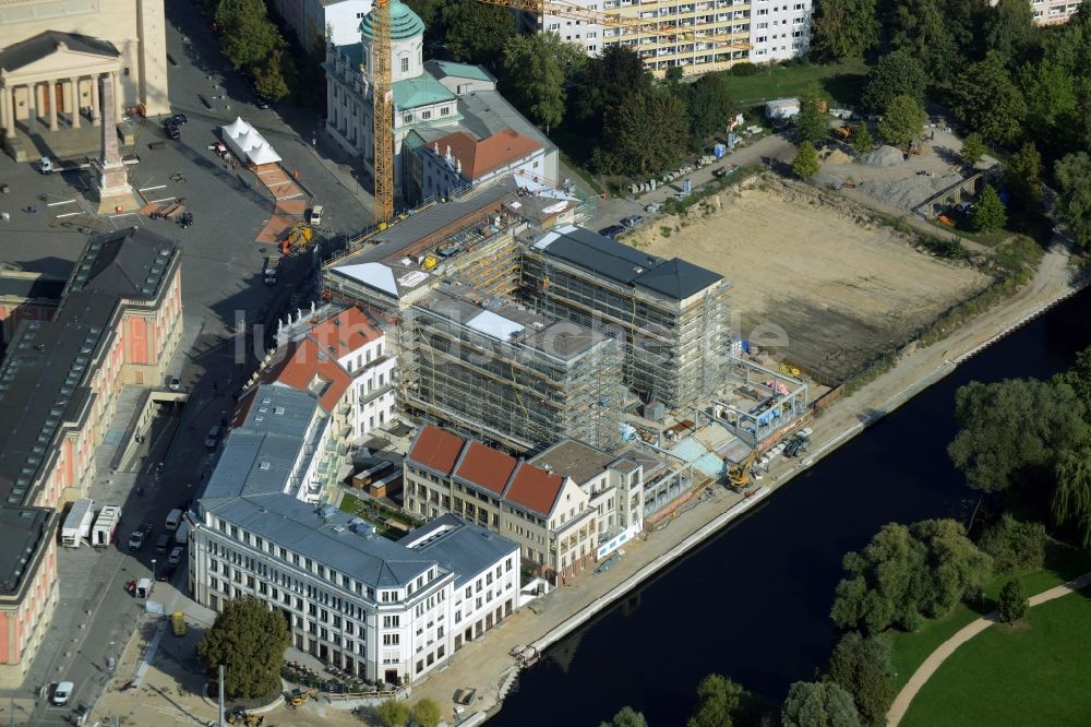 Potsdam aus der Vogelperspektive: Neubau des Museums- Gebäude- Ensemble Museum Barberini am Stadtschloss Ensemble in der Innenstadt in Potsdam im Bundesland Brandenburg, Deutschland