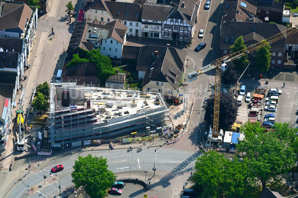 Luftbild Holzminden - Neubau des Museums- Gebäude Sensoria - Erlebniswelt der Düfte und Aromen in Holzminden im Bundesland Niedersachsen, Deutschland