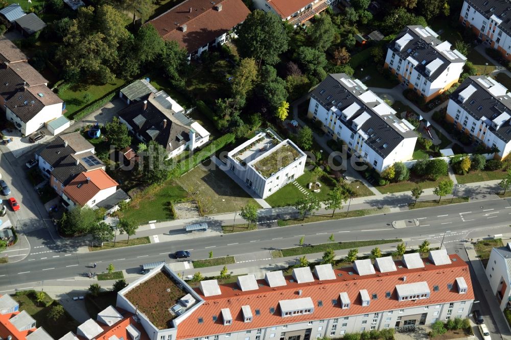 München, Trudering-Riem aus der Vogelperspektive: Neubau eines Nachbarschaftstreff und Selbsthilfeeinrichtung an der Bajuwarenstraße in München im Bundesland Bayern