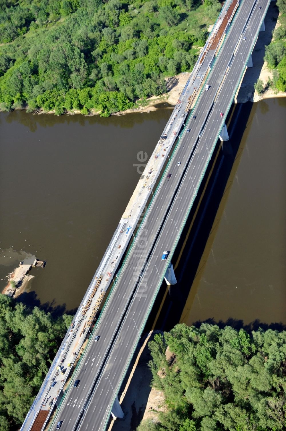 Warschau aus der Vogelperspektive: Neubau Nordbrücke über die Weichsel Warschau Warschau / Warszawa in Polen