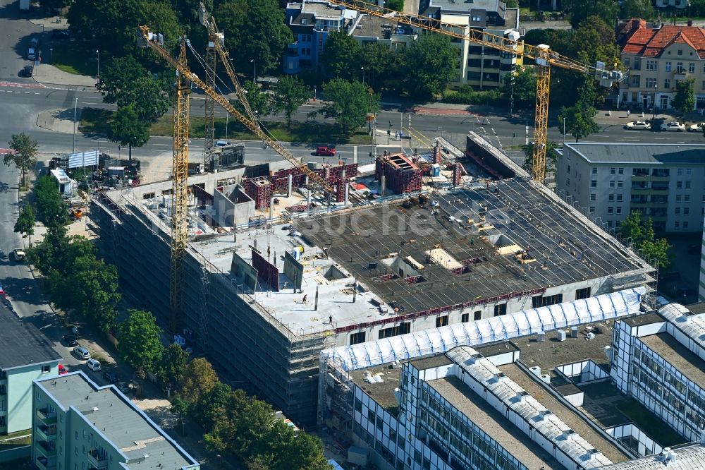 Berlin aus der Vogelperspektive: Neubau Nordkopf auf dem Klinikgelände des Krankenhauses Vivantes Klinikum Neukölln in Berlin, Deutschland