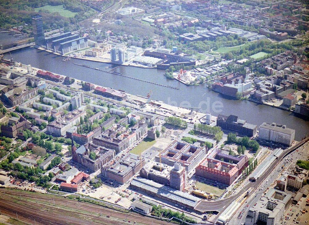 Luftbild Berlin - Friedrichshain - Neubau der Oberbaum-City in Berlin-Friedrichshain.