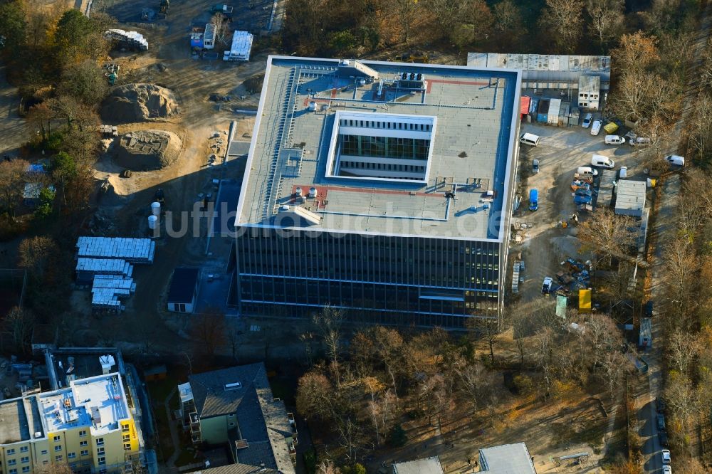 Berlin von oben - Neubau des Oberstufenzentrums im Ortsteil Buckow in Berlin, Deutschland