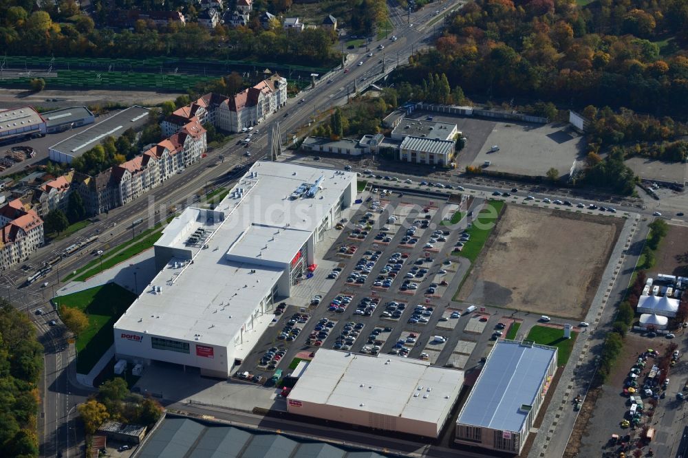 Leipzig von oben - Neubau eines Porta - Einrichtungszentrum auf dem alten Messegelände in Leipzig im Bundesland Sachsen