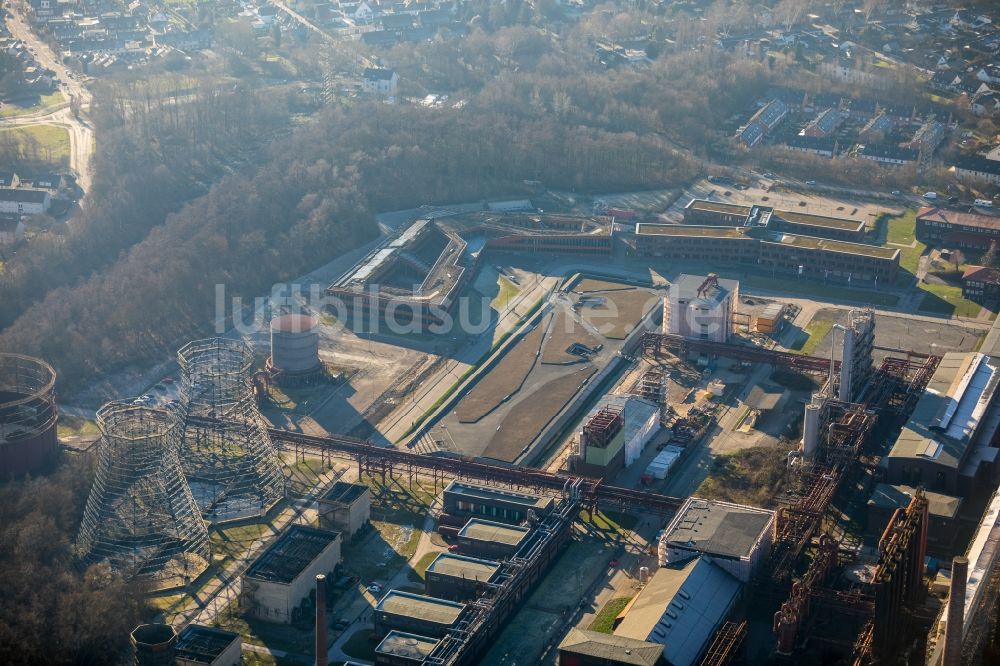 Essen aus der Vogelperspektive: Neubau der RAG Montan Immobilien GmbH Im Welterbe der Zeche Zollverein in Essen im Bundesland Nordrhein-Westfalen