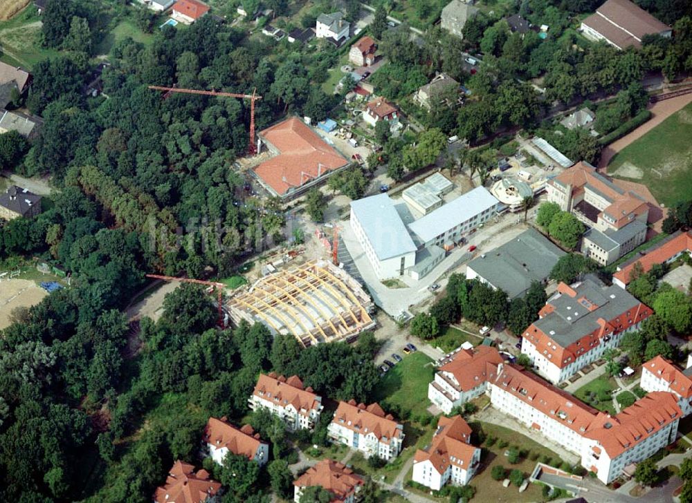 Neuenhagen / Brandenburg von oben - Neubau einer Reitsporthalle in Neuenhagen / Brandenburg.