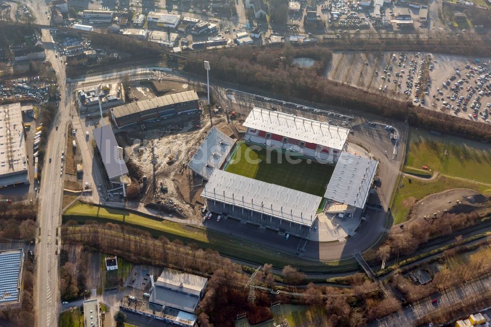 Essen aus der Vogelperspektive: Neubau des RWE - Stadions / Fussballstadions in der Hafenstraße in Essen im Bundesland Nordrhein-Westfalen NRW