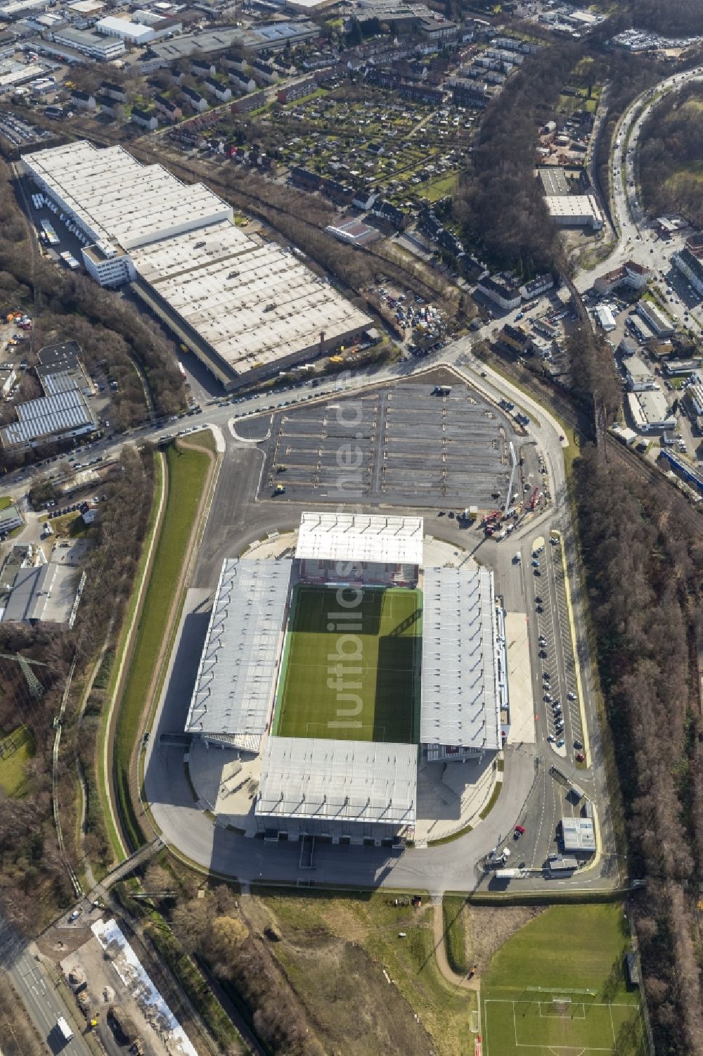 Essen aus der Vogelperspektive: Neubau des RWE - Stadions / Fussballstadions in der Hafenstraße in Essen im Bundesland Nordrhein-Westfalen NRW