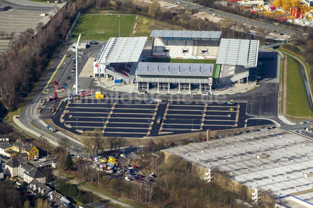 Luftaufnahme Essen - Neubau des RWE - Stadions / Fussballstadions in der Hafenstraße in Essen im Bundesland Nordrhein-Westfalen NRW