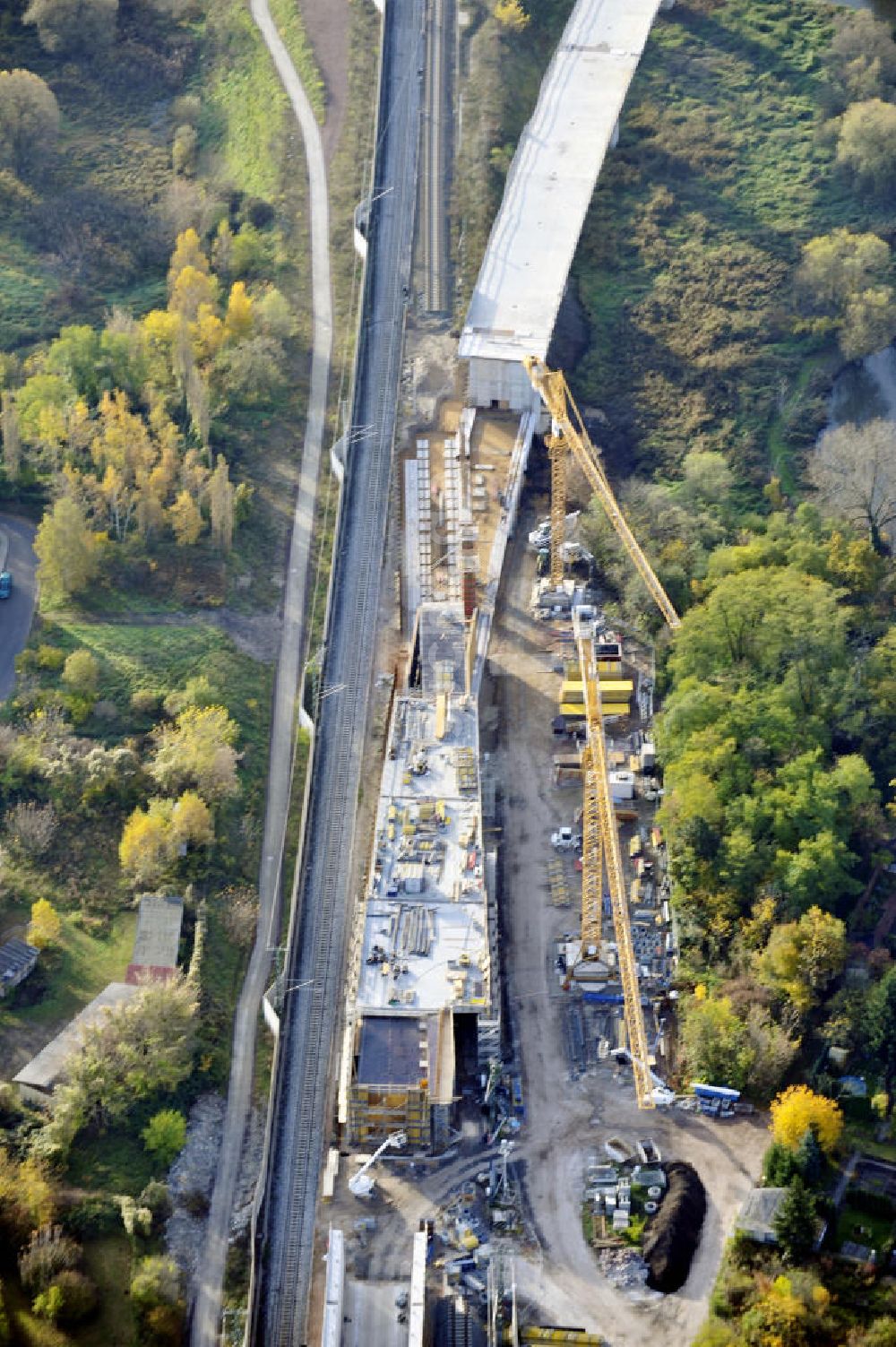 Luftbild Rattmannsdorf - Neubau Saale-Elster-Talbrücke in Sachsen Anhalt