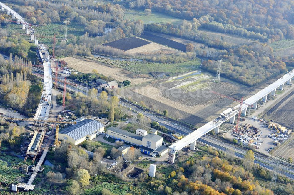 Rattmannsdorf aus der Vogelperspektive: Neubau Saale-Elster-Talbrücke in Sachsen Anhalt