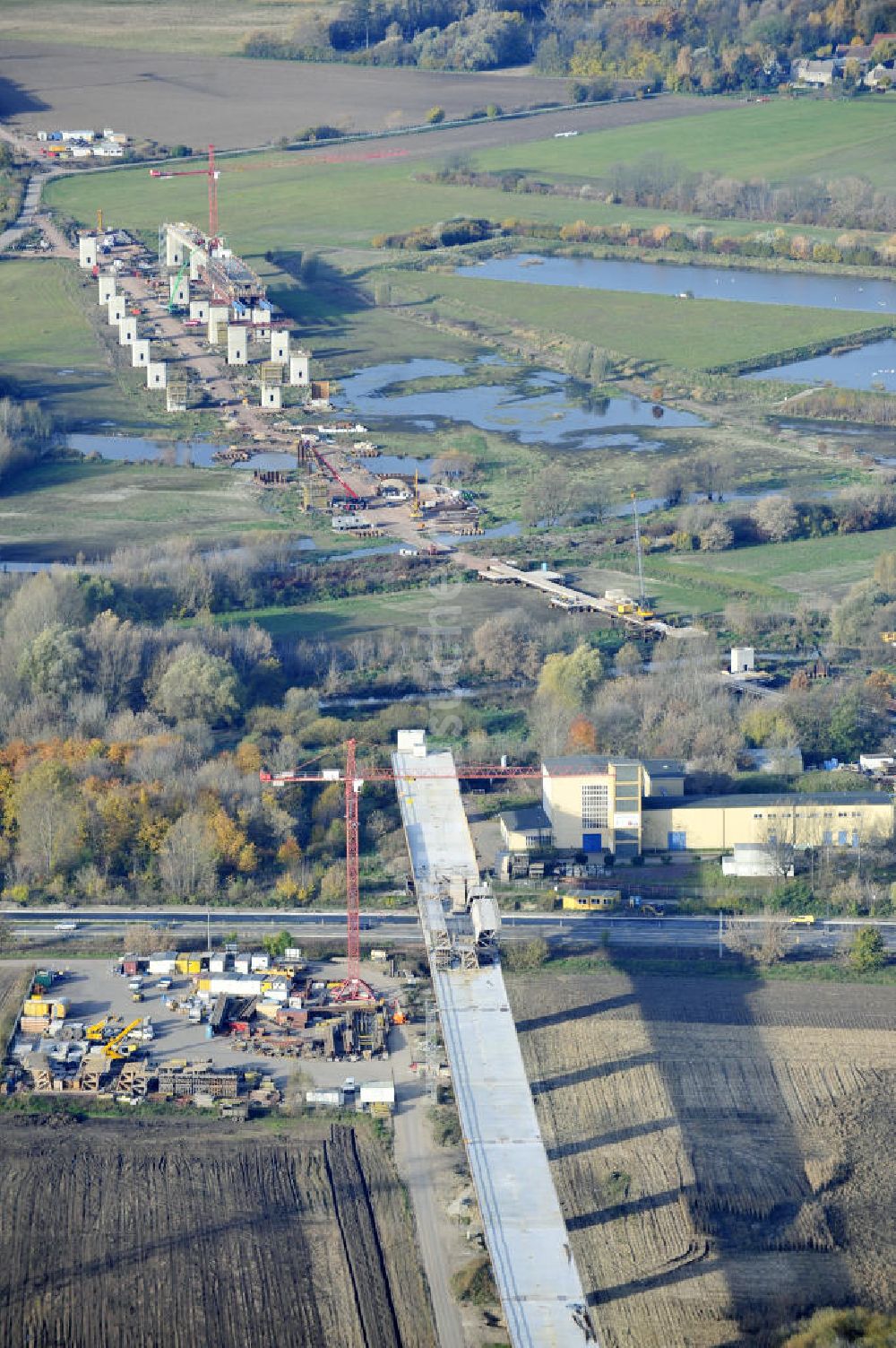 Luftbild Rattmannsdorf - Neubau Saale-Elster-Talbrücke in Sachsen Anhalt