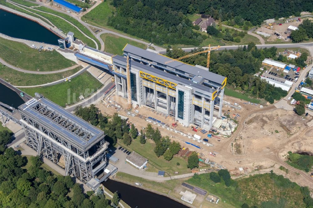 Niederfinow aus der Vogelperspektive: Neubau des Schiffshebewerk Niederfinow am Finowkanal im Bundesland Brandenburg