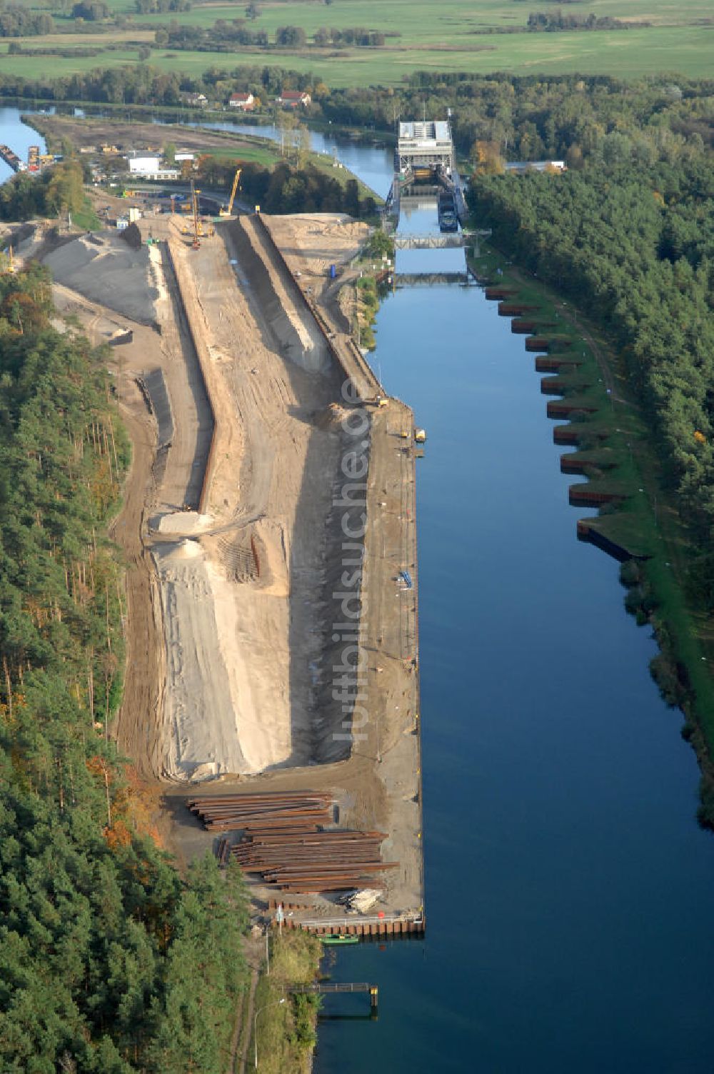 Niederfinow von oben - Neubau des Schiffshebewerkes Niederfinow Nord