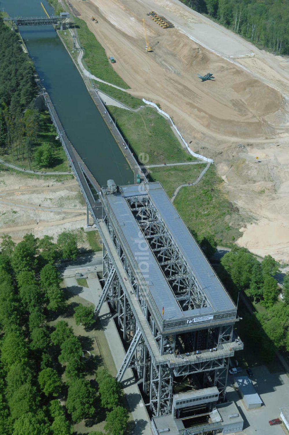 Luftaufnahme NIEDERFINOW - Neubau des Schiffshebewerkes Niederfinow Nord