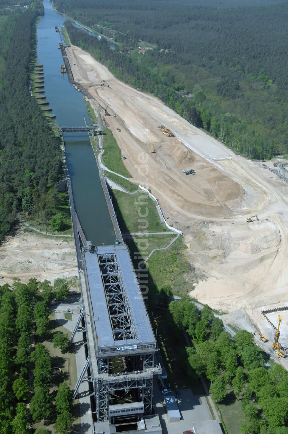 NIEDERFINOW von oben - Neubau des Schiffshebewerkes Niederfinow Nord